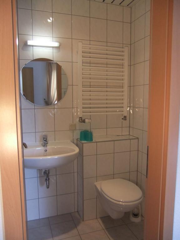 Zur Edlen Krone Neuhausen  Room photo