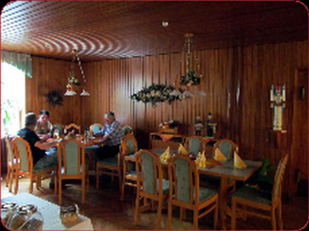 Zur Edlen Krone Neuhausen  Exterior photo